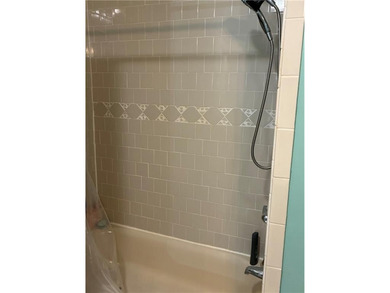 A great Town Home at a Great Price! 2 beds, 2 1/2 baths. Lower - photo 25