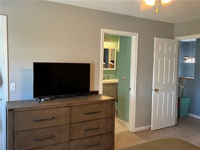 A great Town Home at a Great Price! 2 beds, 2 1/2 baths. Lower - photo 30