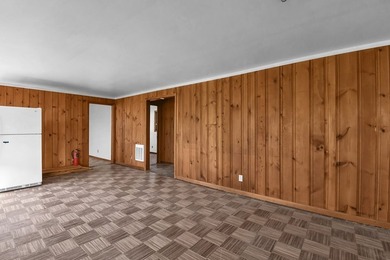 Here is your rare opportunity to own a lake cottage! This - photo 4