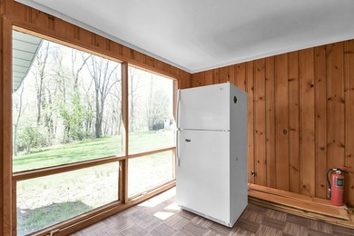 Here is your rare opportunity to own a lake cottage! This - photo 5
