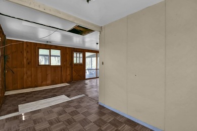 Here is your rare opportunity to own a lake cottage! This - photo 8