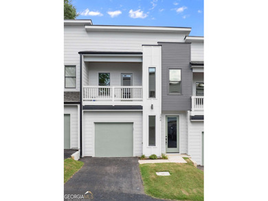 Lake Lanier Townhome/Townhouse Sale Pending in Gainesville Georgia