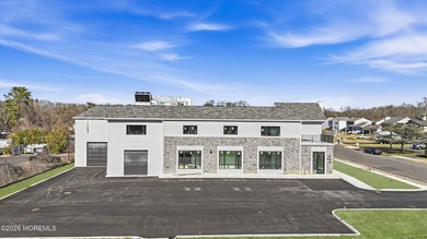Versatile mixed-use property offering approximately 10,000 sq ft - photo 11