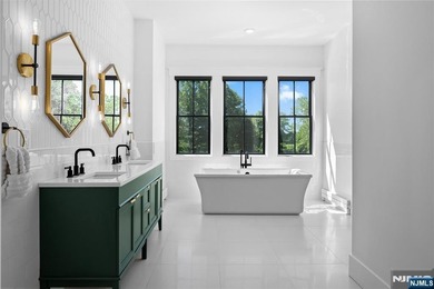 Welcome to Knightsbridge Estate. Set behind a gated entrance in - photo 14