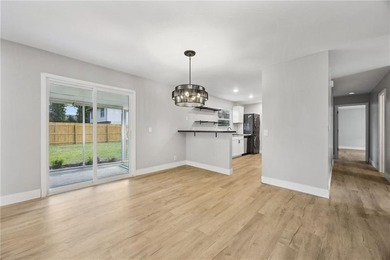 Discover your new home! This beautifully remodeled 2-bedroom - photo 15