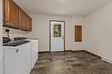 Three Lakes Chain - Turnkey Cabin - Newer Construction - Don't - photo 16