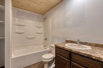 Three Lakes Chain - Turnkey Cabin - Newer Construction - Don't - photo 19