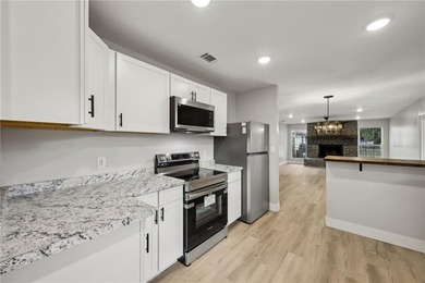 Discover your new home! This beautifully remodeled 2-bedroom - photo 20