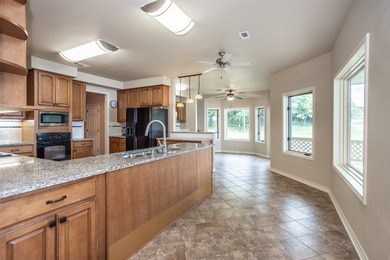 Exceptional Moss Lake retreat offering highly sought-after - photo 20