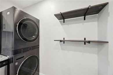 Discover your new home! This beautifully remodeled 2-bedroom - photo 22