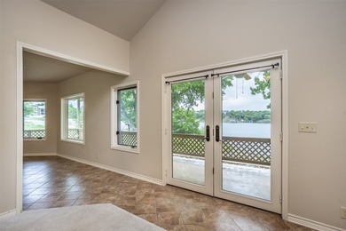 Exceptional Moss Lake retreat offering highly sought-after - photo 24