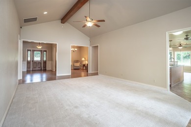 Exceptional Moss Lake retreat offering highly sought-after - photo 25