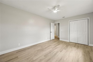 Discover your new home! This beautifully remodeled 2-bedroom - photo 28