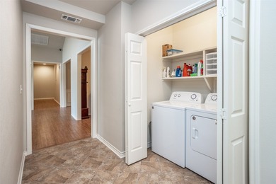 Exceptional Moss Lake retreat offering highly sought-after - photo 32