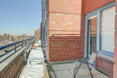 The Summit Condominium presents a 1004 sqft Penthouse Apartment - photo 34