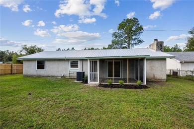 Discover your new home! This beautifully remodeled 2-bedroom - photo 36