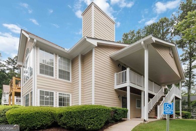Modern. Refined. Move-in ready. Open House will be Hosted this - photo 1