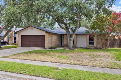 Welcome to this charming Southside home tucked away in an - photo 2