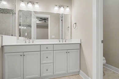 This immaculate Charleston-style Lowcountry home offers - photo 13