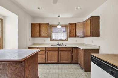 Located in one of Bay View's most desirable neighborhoods, this - photo 13