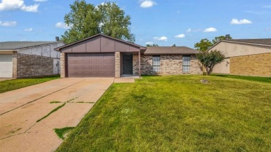 Joe Pool Lake Home For Sale in Grand Prairie Texas