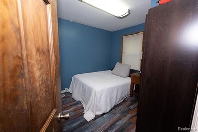 Welcome home to this beautifully maintained 3-bedroom - photo 21
