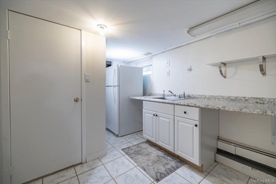 Welcome to this beautifully maintained 4-bedroom, 2-bath - photo 22