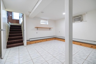 Welcome to this beautifully maintained 4-bedroom, 2-bath - photo 24