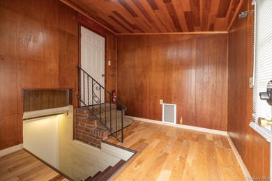 Welcome to this beautifully maintained 4-bedroom, 2-bath - photo 25