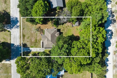 Tucked back on a quiet Lady's Island street, 16 Robin Way is a - photo 31