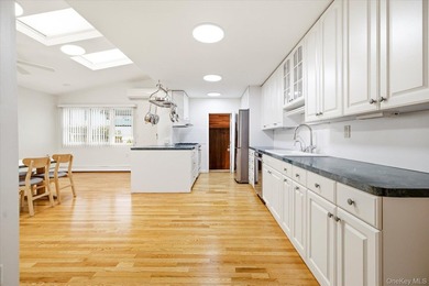 Welcome to this beautifully maintained 4-bedroom, 2-bath - photo 32