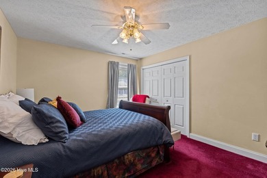 Nestled in the serene and sought-after Berne Glade community - photo 34