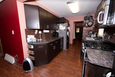 Welcome home to this beautifully maintained 3-bedroom - photo 35
