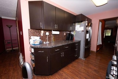Welcome home to this beautifully maintained 3-bedroom - photo 36