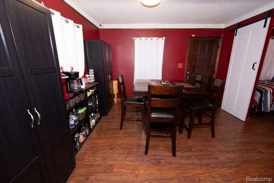 Welcome home to this beautifully maintained 3-bedroom - photo 37