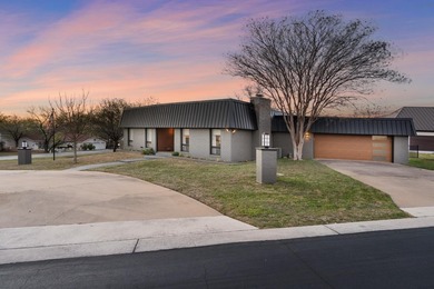 Lake LBJ Home For Sale in Horseshoe Bay Texas