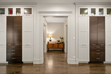 Nestled in leafy East Lakeview is this iconic 5 BR/4.1 BA - photo 17