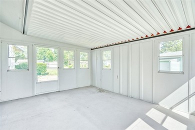 Welcome to 200 Rosecroft! This well-maintained 3-bedroom, 1 - photo 18