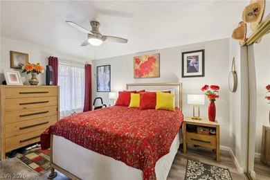 Centrally located condo, convenient access to shopping, dining