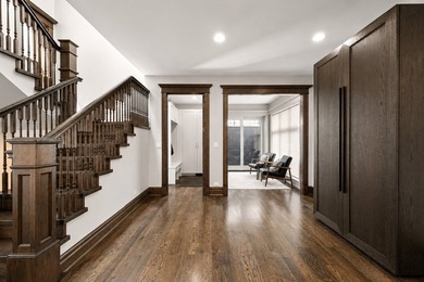 Nestled in leafy East Lakeview is this iconic 5 BR/4.1 BA - photo 25