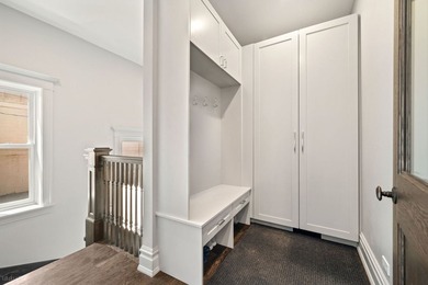 Nestled in leafy East Lakeview is this iconic 5 BR/4.1 BA - photo 27