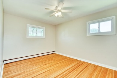 Welcome to 200 Rosecroft! This well-maintained 3-bedroom, 1 - photo 29