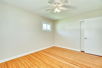 Welcome to 200 Rosecroft! This well-maintained 3-bedroom, 1 - photo 30