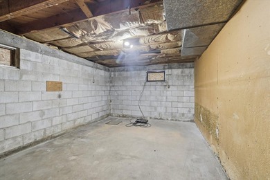 Great property with endless possibilities! Zoned for both - photo 32