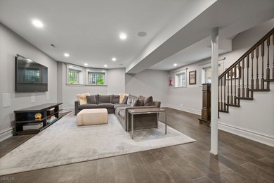 Nestled in leafy East Lakeview is this iconic 5 BR/4.1 BA - photo 42