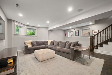 Nestled in leafy East Lakeview is this iconic 5 BR/4.1 BA - photo 43