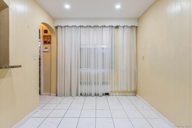 Nestled in the Wakefield neighborhood of the Bronx, 4121 Grace - photo 10