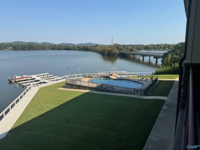 Weiss Lake Condo For Sale in Cedar Bluff Alabama