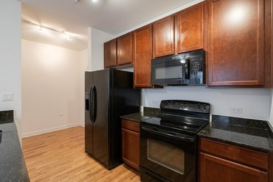 Welcome home to this sun-drenched 1-bedroom plus den residence - photo 3