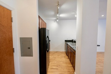 Welcome home to this sun-drenched 1-bedroom plus den residence - photo 8